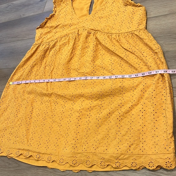 Knox Rose Mustard Color Sleeveless Top Ruffles, Eyelet, Empire Waist - Picture 6 of 12